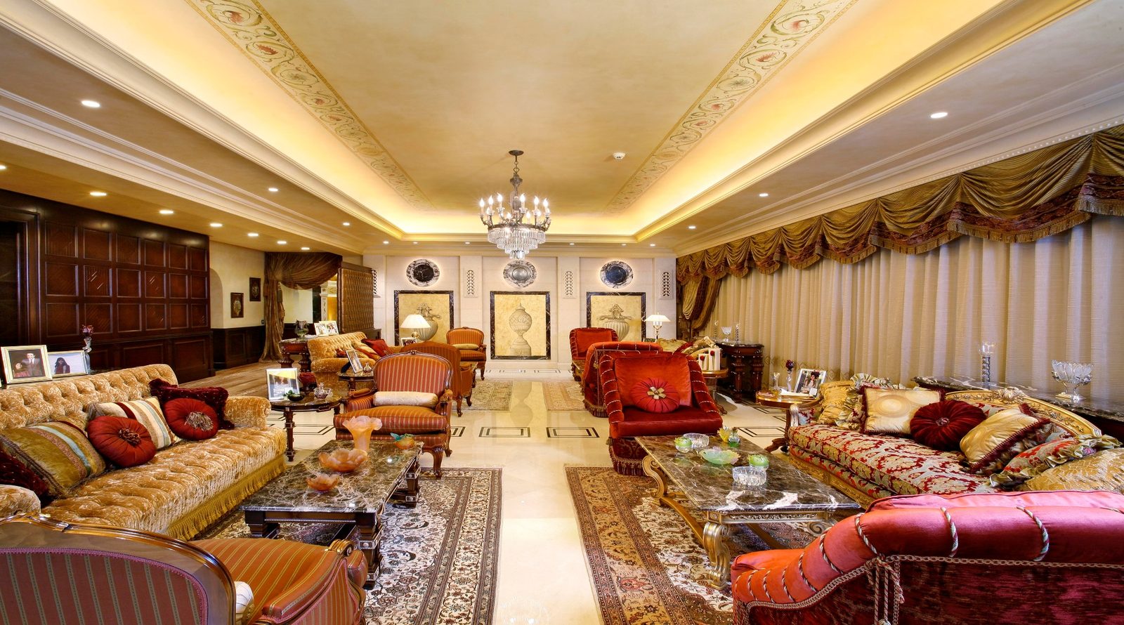 Private majlis residence interior