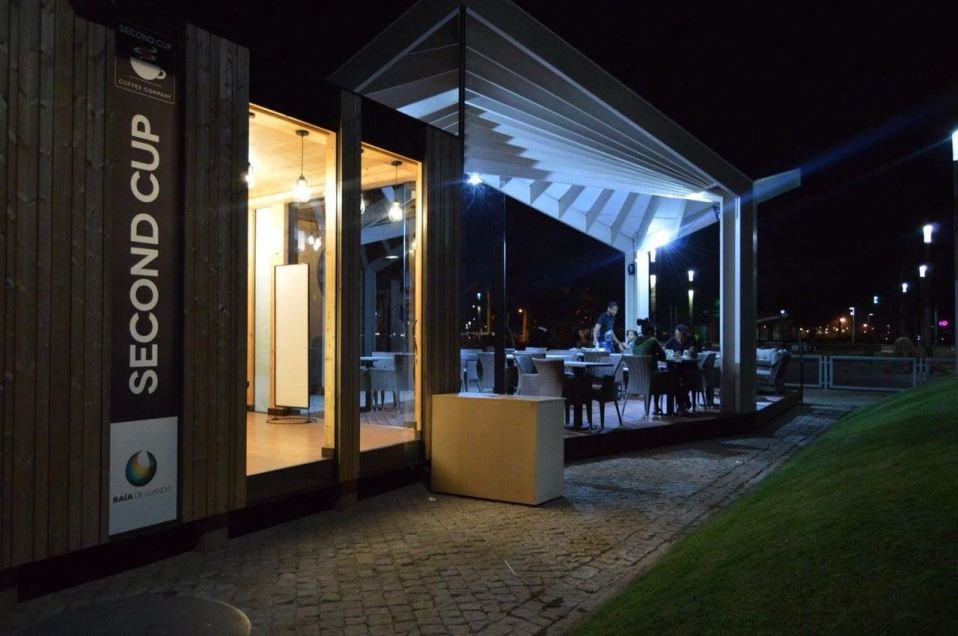Second Cup Coffee terrace, Angola